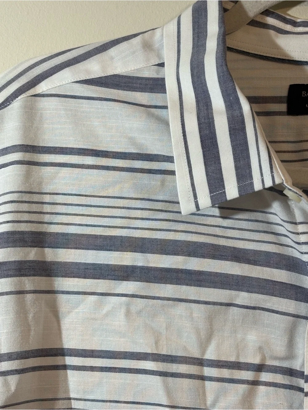 Banana Republic button-down shirt Men’s XL grey white stripe lightweight soft‎